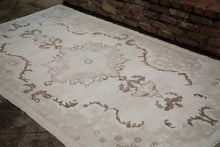 Load image into Gallery viewer, Emine - 4’8” x 7'10"