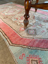 Load image into Gallery viewer, Burcu - 2’6" x 6’8"