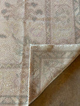 Load image into Gallery viewer, Ceyda - 6’6" x 9’4"