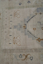 Load image into Gallery viewer, Ceylan - 3'10" x 6'7"