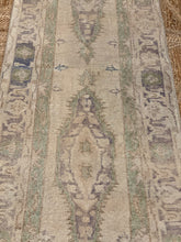 Load image into Gallery viewer, Kader - 2'5” x 9'3”