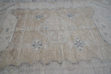 Load image into Gallery viewer, Ecrin - 9'12" x 12'9"