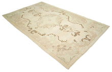 Load image into Gallery viewer, Emine - 4’8” x 7'10"