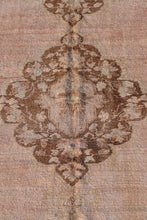 Load image into Gallery viewer, Fusun - 5'4” x 11'6”