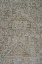 Load image into Gallery viewer, Kadri - 4'3" x 5'9"