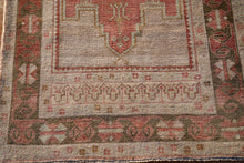 Load image into Gallery viewer, Lunara - 3'4” x 6'9”