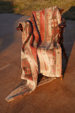 Load image into Gallery viewer, Lunara - 3'4” x 6'9”