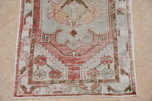 Load image into Gallery viewer, Nazik - 2’7" x 4’10"