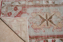 Load image into Gallery viewer, Nazik - 2’7" x 4’10"