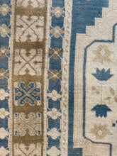 Load image into Gallery viewer, Nehir - 4’4" x 7’5"