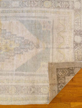 Load image into Gallery viewer, Nisa - 4' 7" x 7' 4"