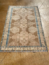 Load image into Gallery viewer, Nuray - 3'3” x 4'11”