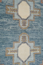 Load image into Gallery viewer, Pinar - 3'4" x 4'11"