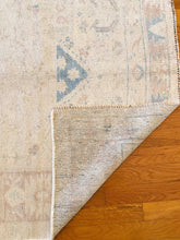 Load image into Gallery viewer, Rabia - 3' 5" x 6' 0"