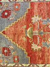 Load image into Gallery viewer, Yaren - 2’9” x 4’3”