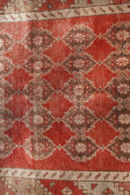 Load image into Gallery viewer, Gizem - 3'3” x  9'3” runner
