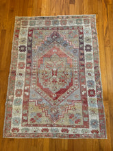 Load image into Gallery viewer, Lina - 3'2" x4'4"
