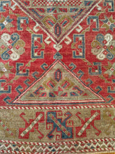 Load image into Gallery viewer, Sezen - 4'3” x  6'5”
