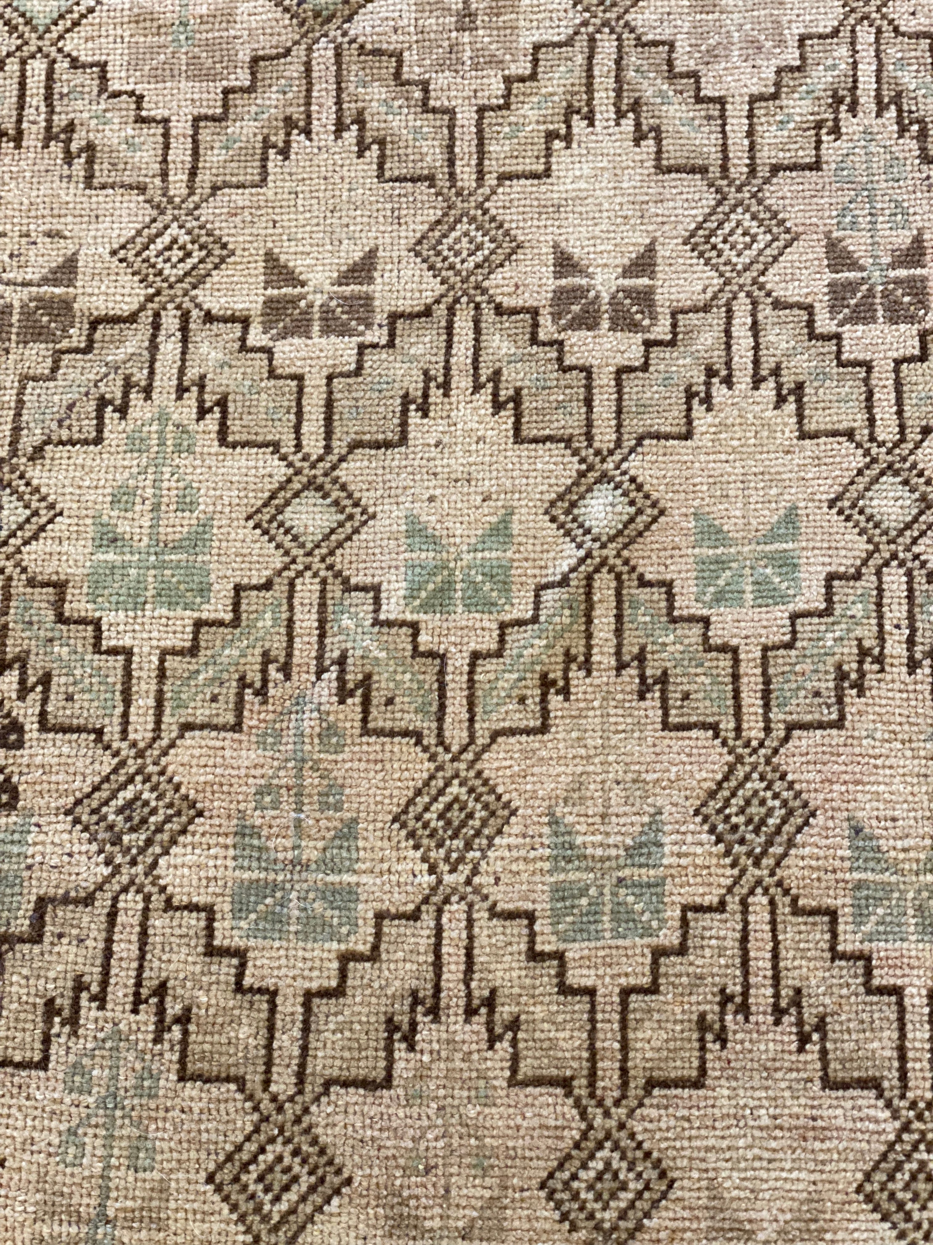 Asli - 5'2” x 9'4”